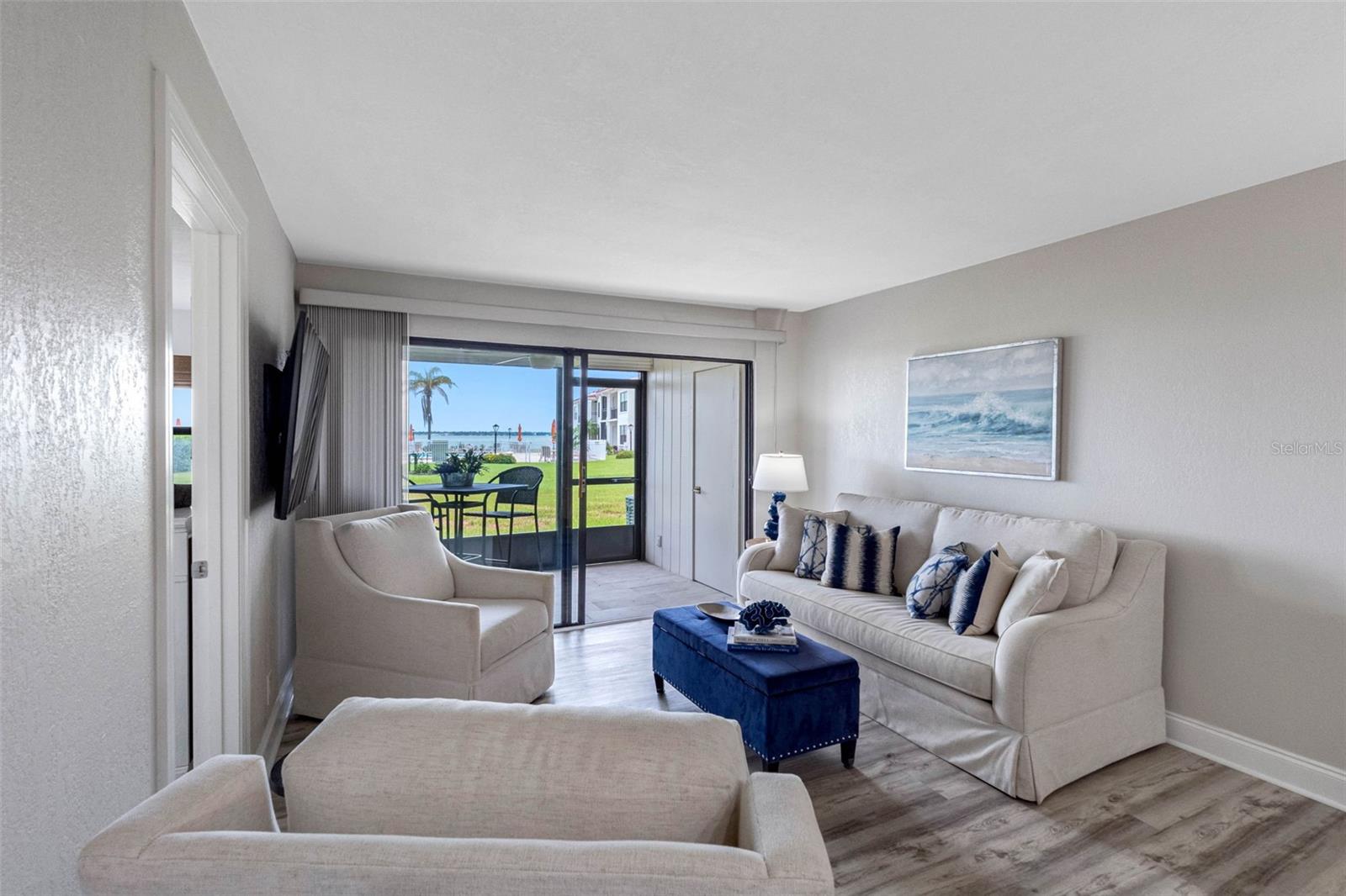 Image 9 of 78 For 6265 Sun Boulevard 115