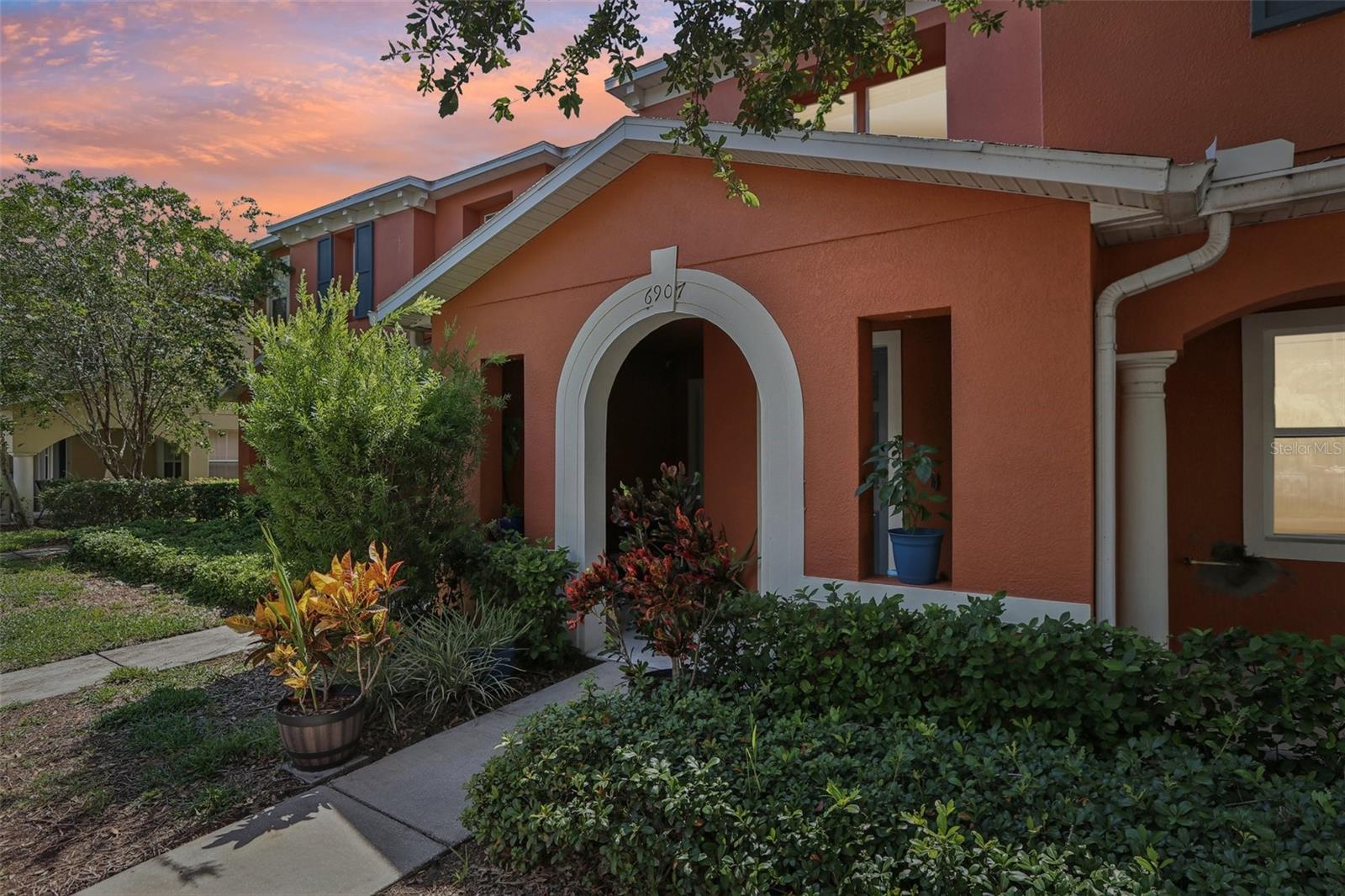 Details for 6907 Hawthorne Trace Lane, RIVERVIEW, FL 33578