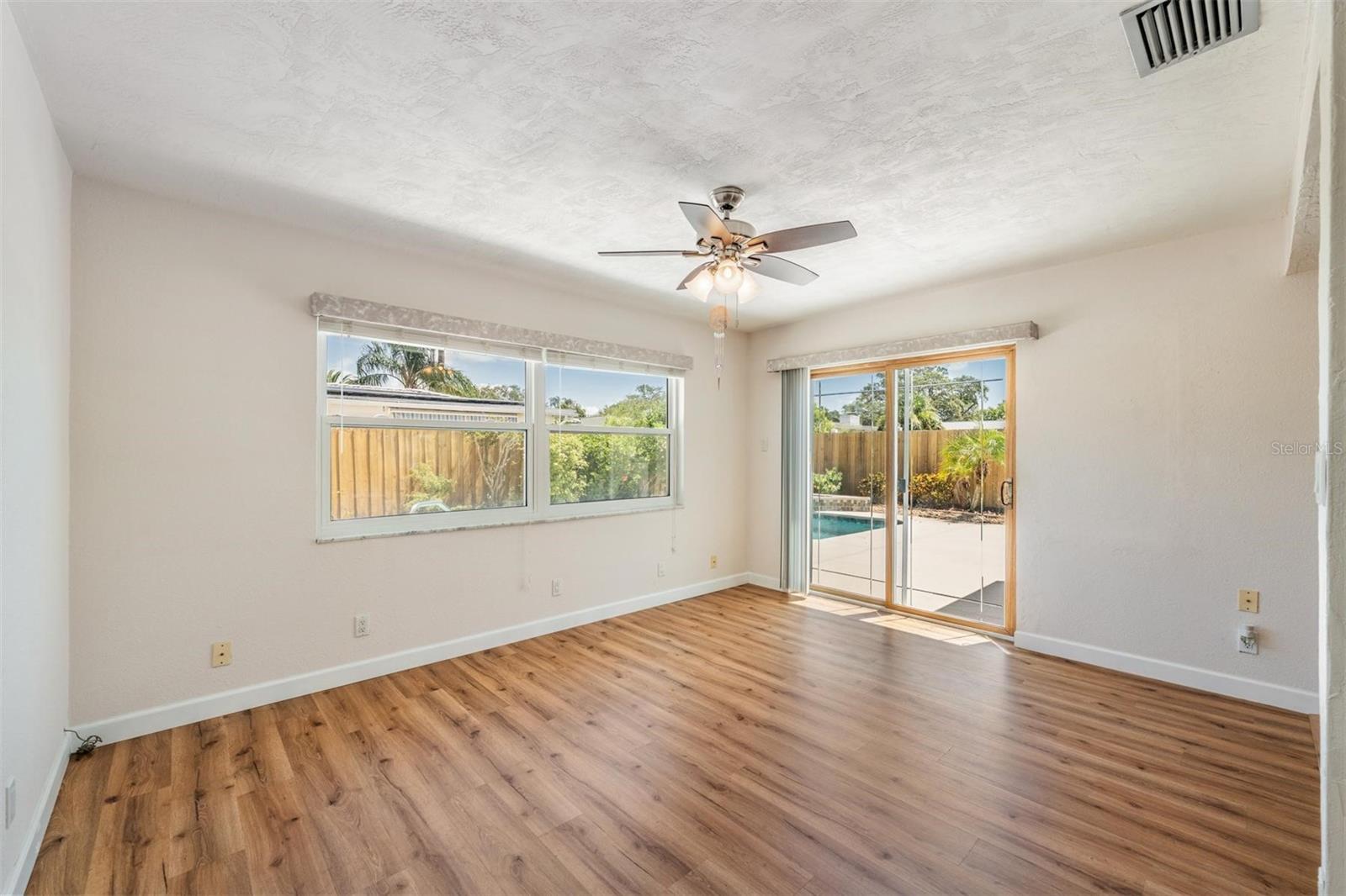 Image 15 of 37 For 13483 87th Avenue