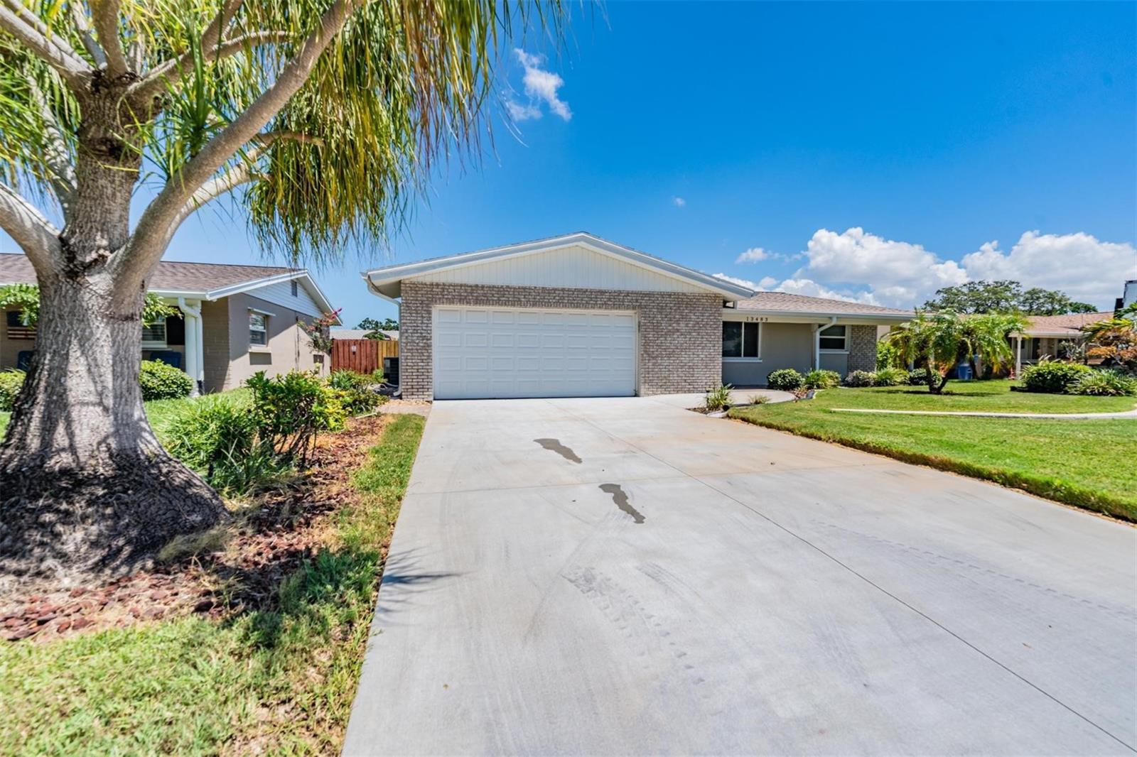 Image 3 of 37 For 13483 87th Avenue