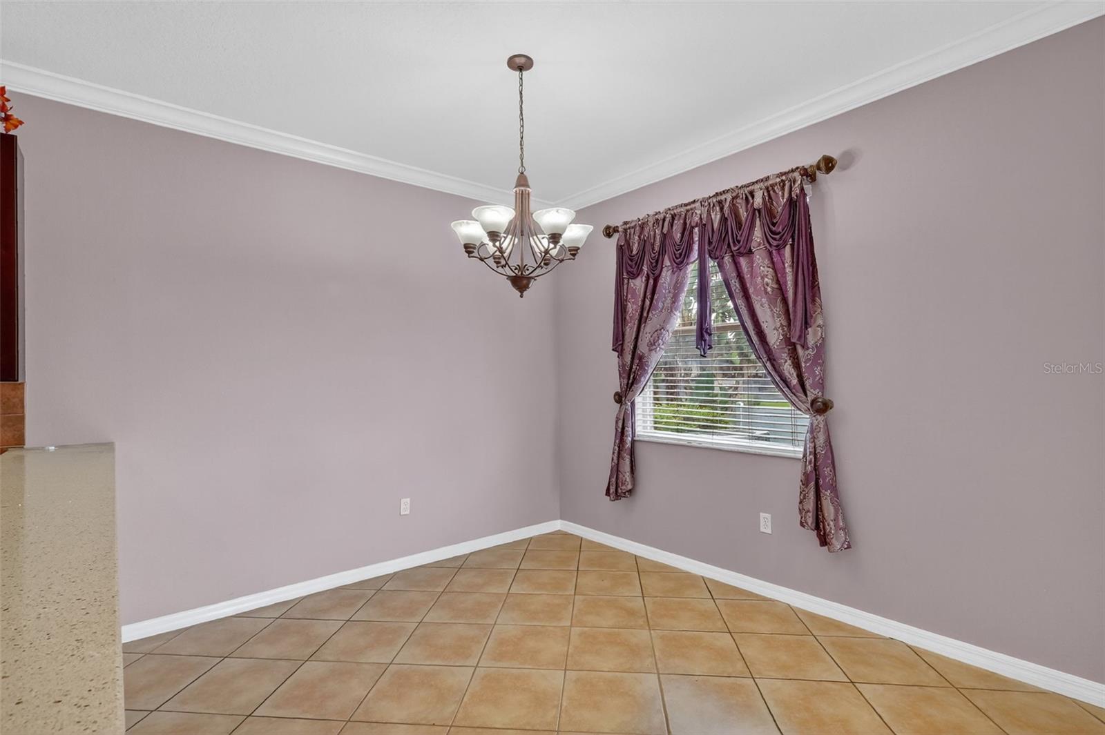 Image 13 of 73 For 8840 Cameron Crest Drive