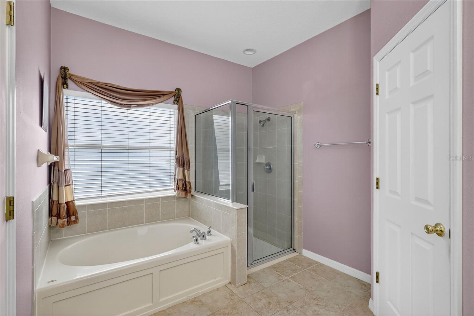 Image 25 of 73 For 8840 Cameron Crest Drive