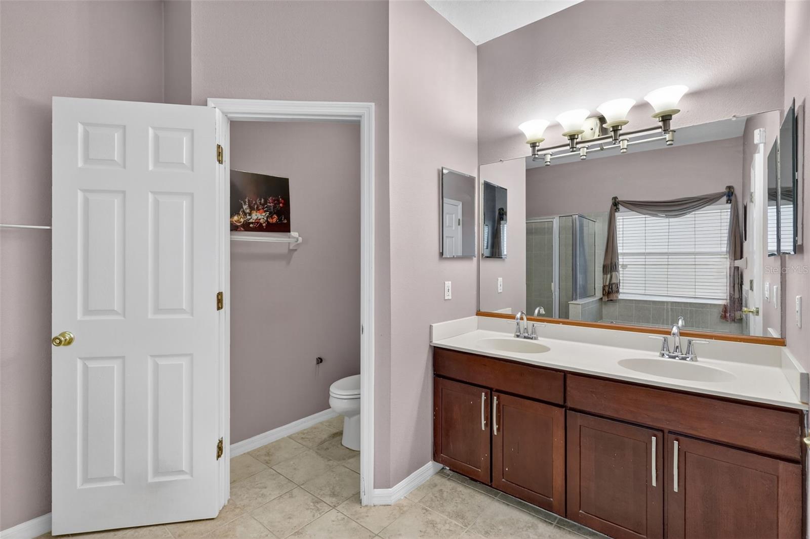 Image 26 of 73 For 8840 Cameron Crest Drive