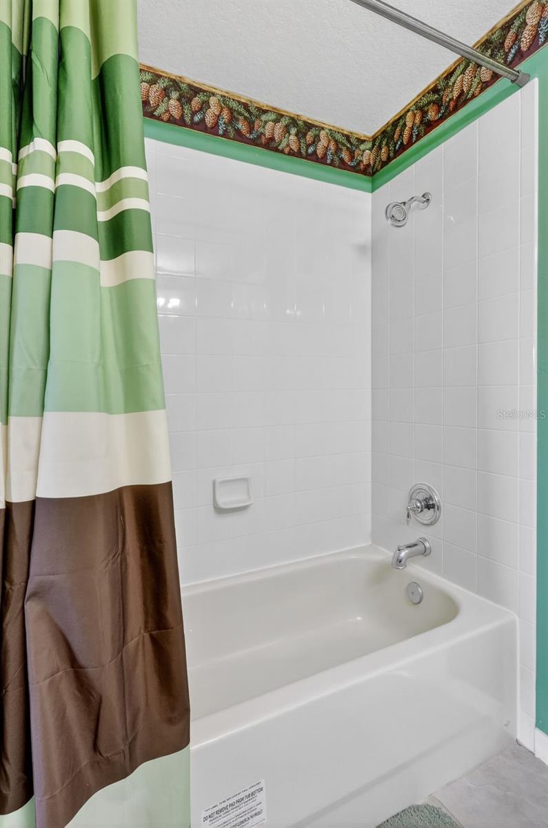 Image 36 of 73 For 8840 Cameron Crest Drive