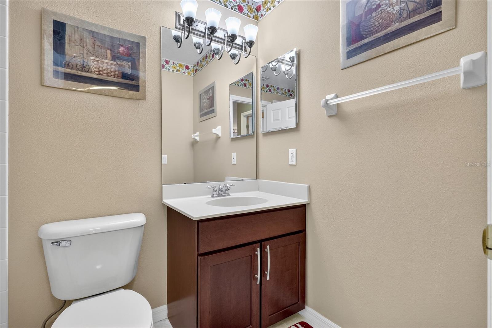 Image 42 of 73 For 8840 Cameron Crest Drive