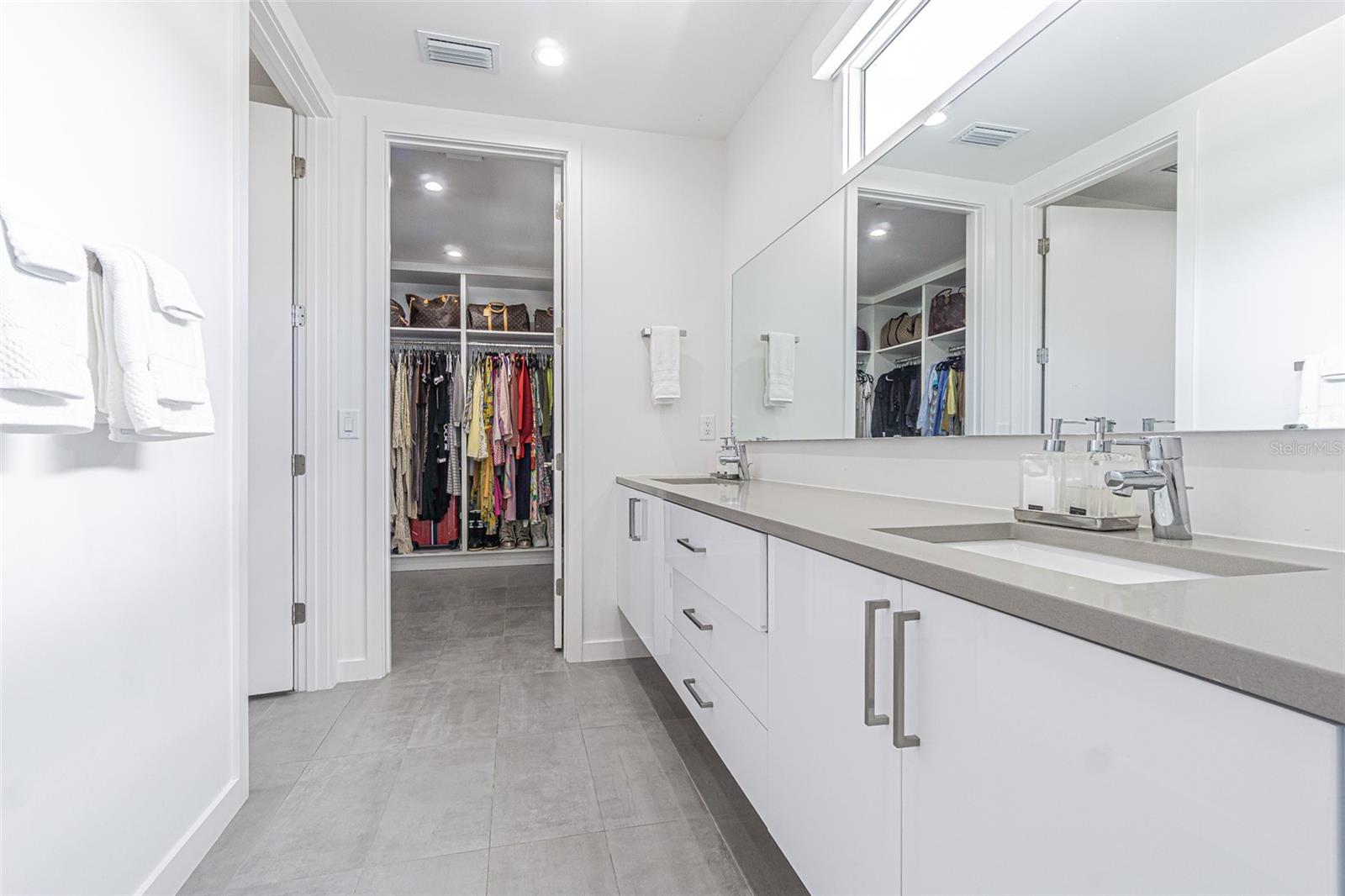 Image 15 of 28 For 651 12th Avenue S