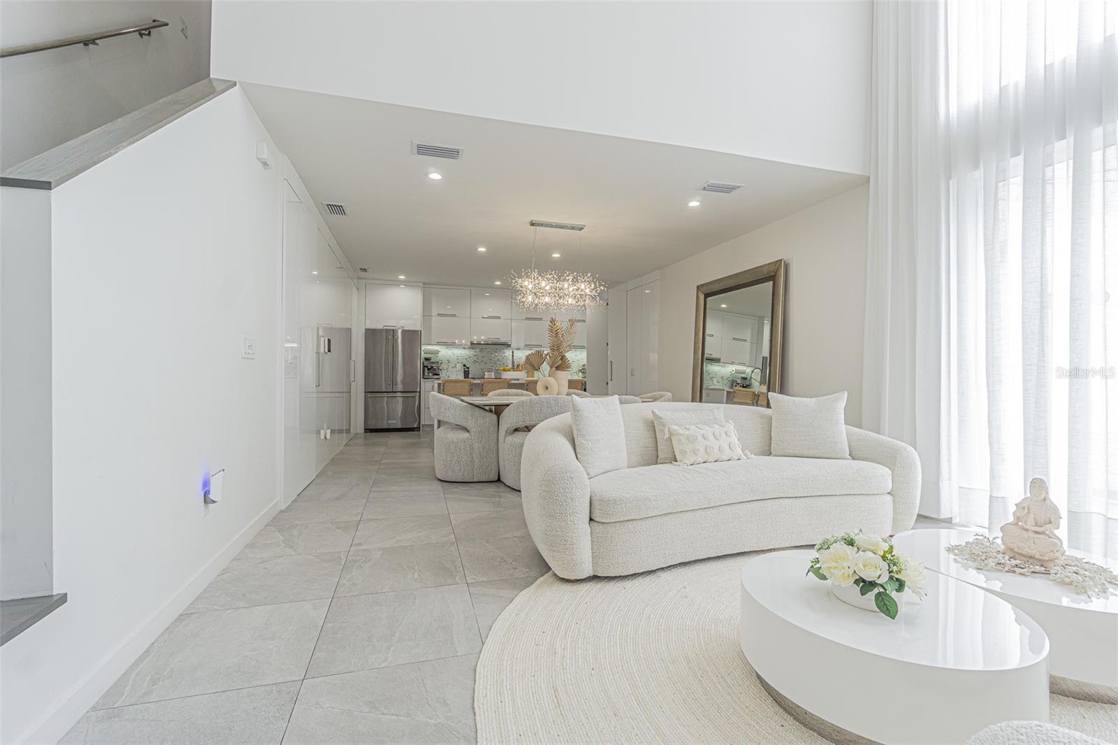 Image 7 of 28 For 651 12th Avenue S