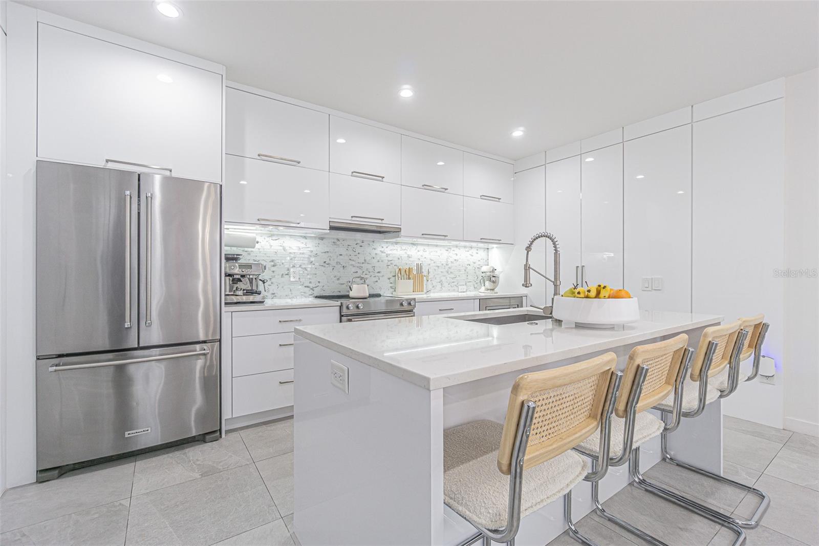 Image 9 of 28 For 651 12th Avenue S
