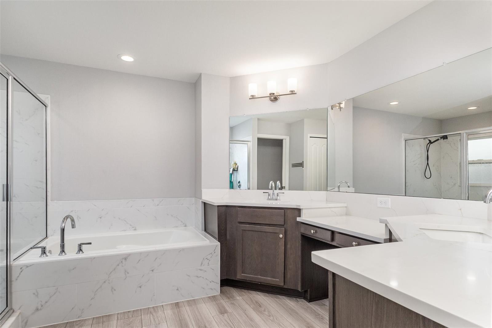 Image 12 of 17 For 2777 Hudson Street