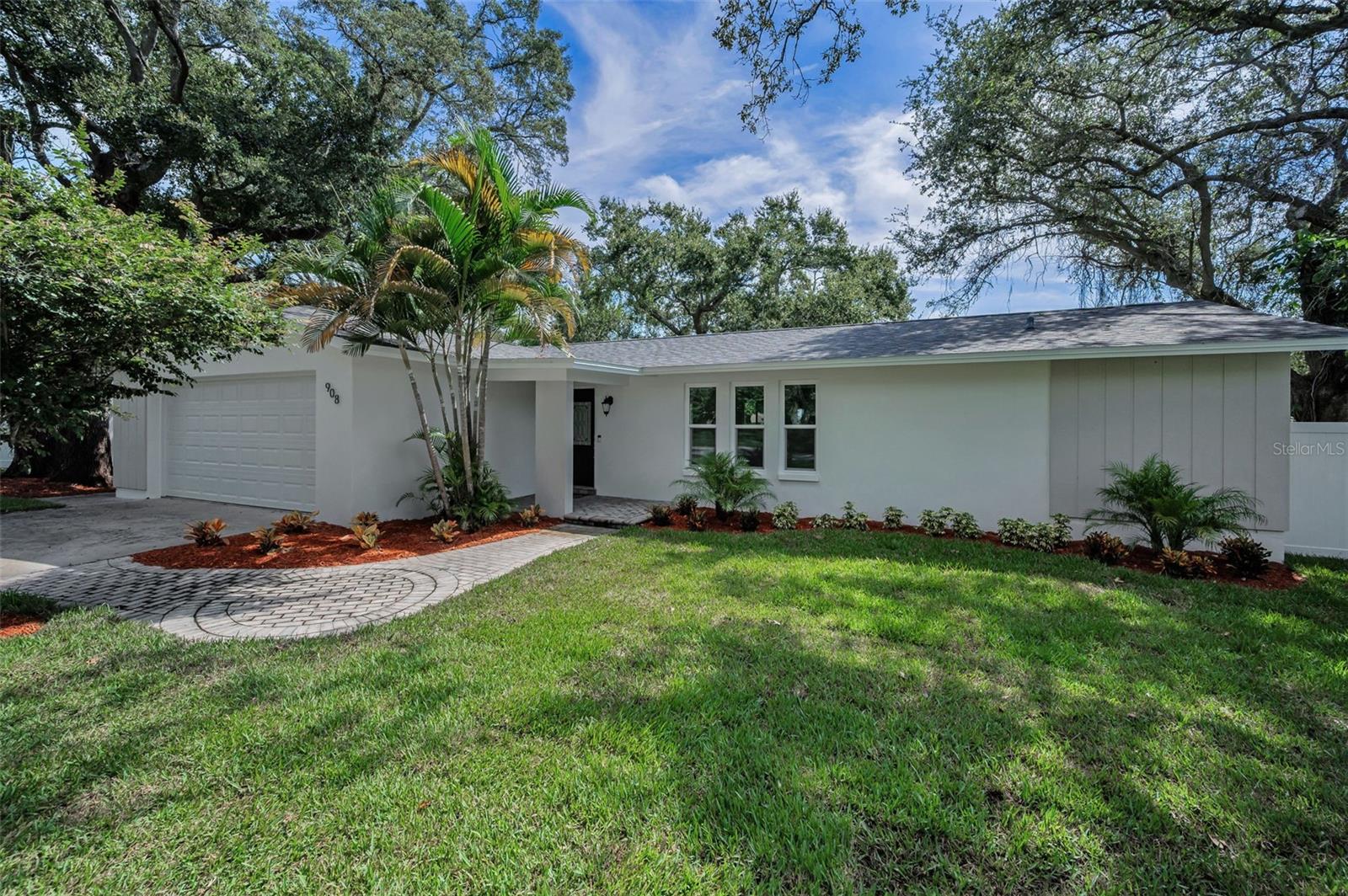Image 10 of 48 For 908 Highview Drive