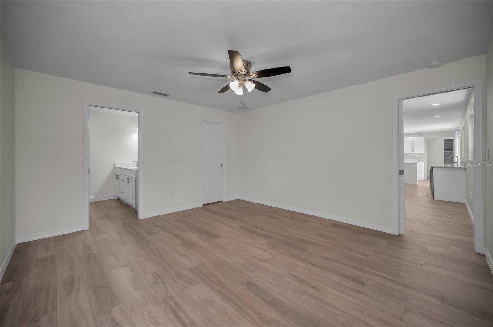 Image 32 of 48 For 908 Highview Drive