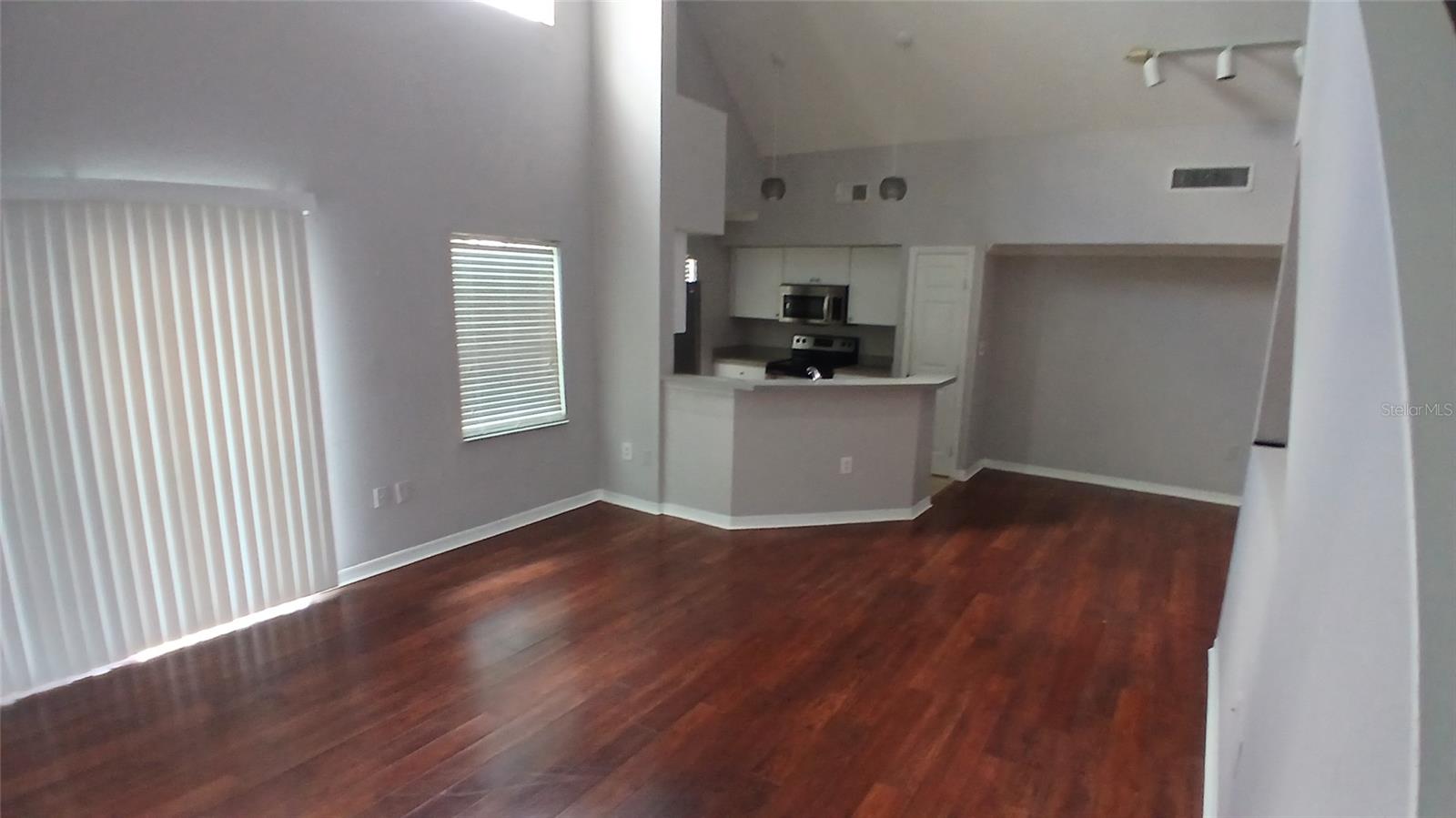 Image 7 of 20 For 9220 Lake Chase Island Way