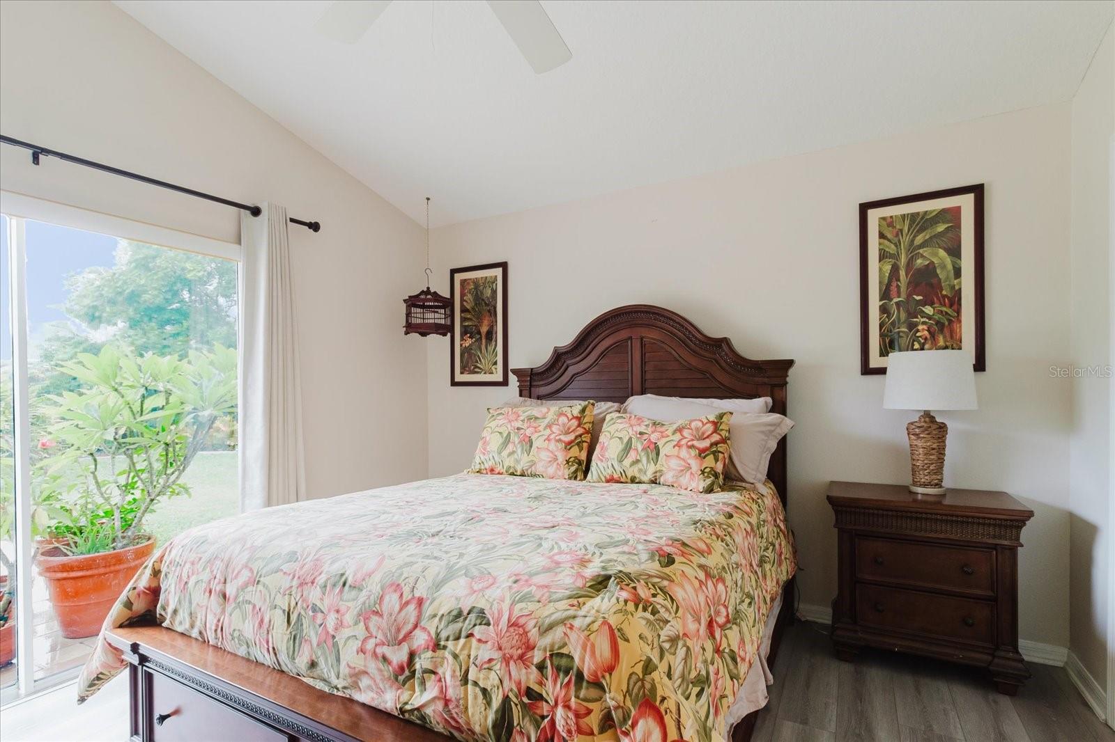 Image 23 of 39 For 9617 9617 Greenbank Drive