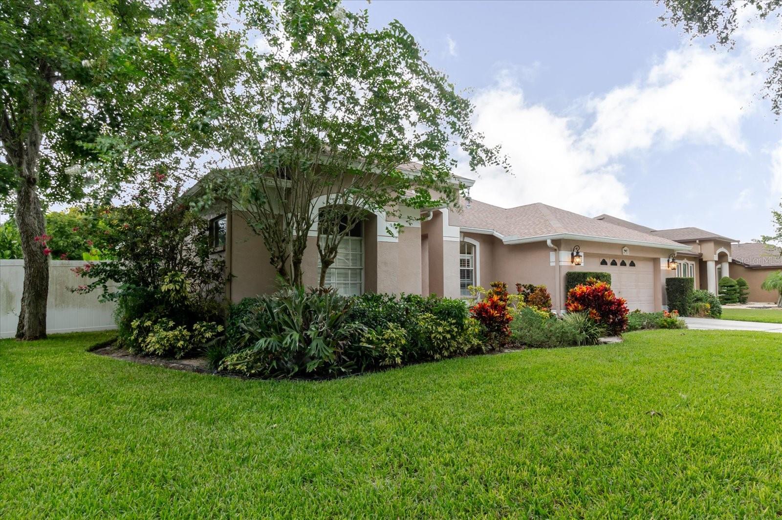 Image 3 of 39 For 9617 9617 Greenbank Drive