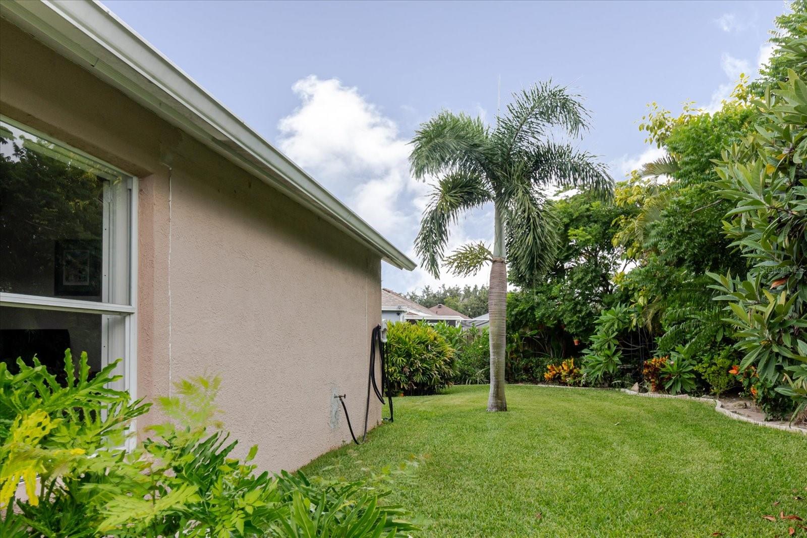 Image 31 of 39 For 9617 9617 Greenbank Drive
