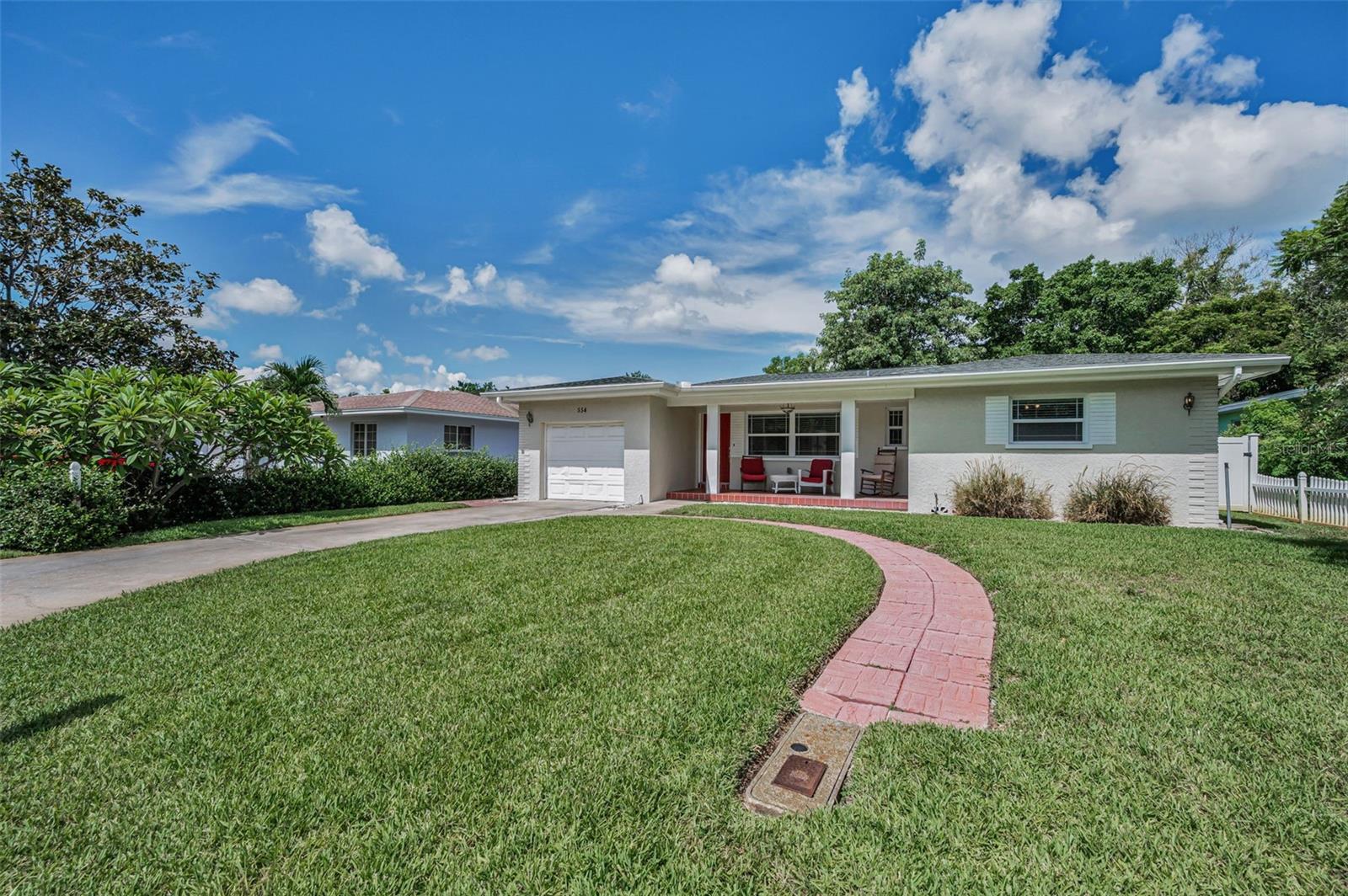 Image 12 of 100 For 554 Louden Avenue