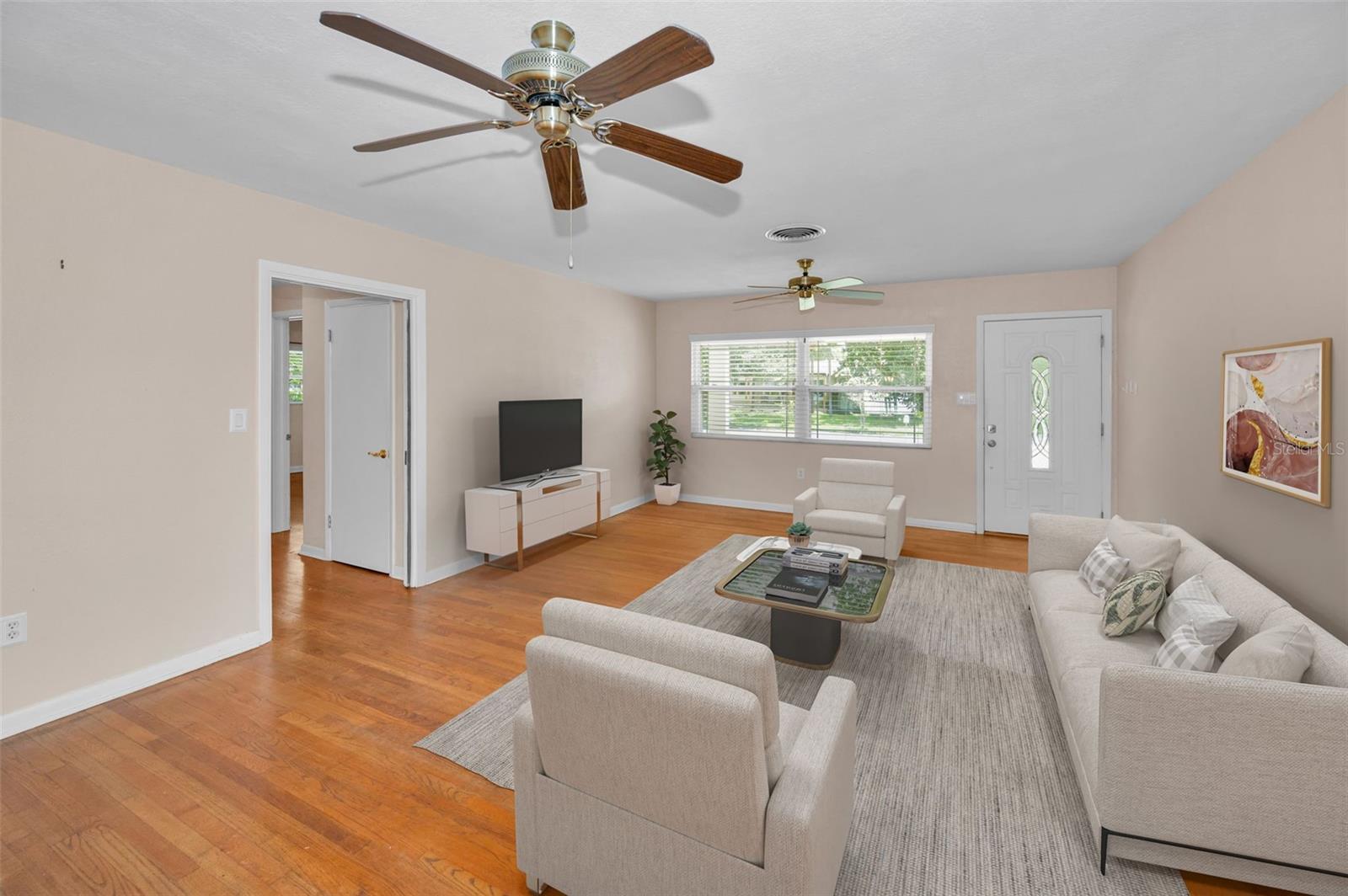 Image 15 of 100 For 554 Louden Avenue