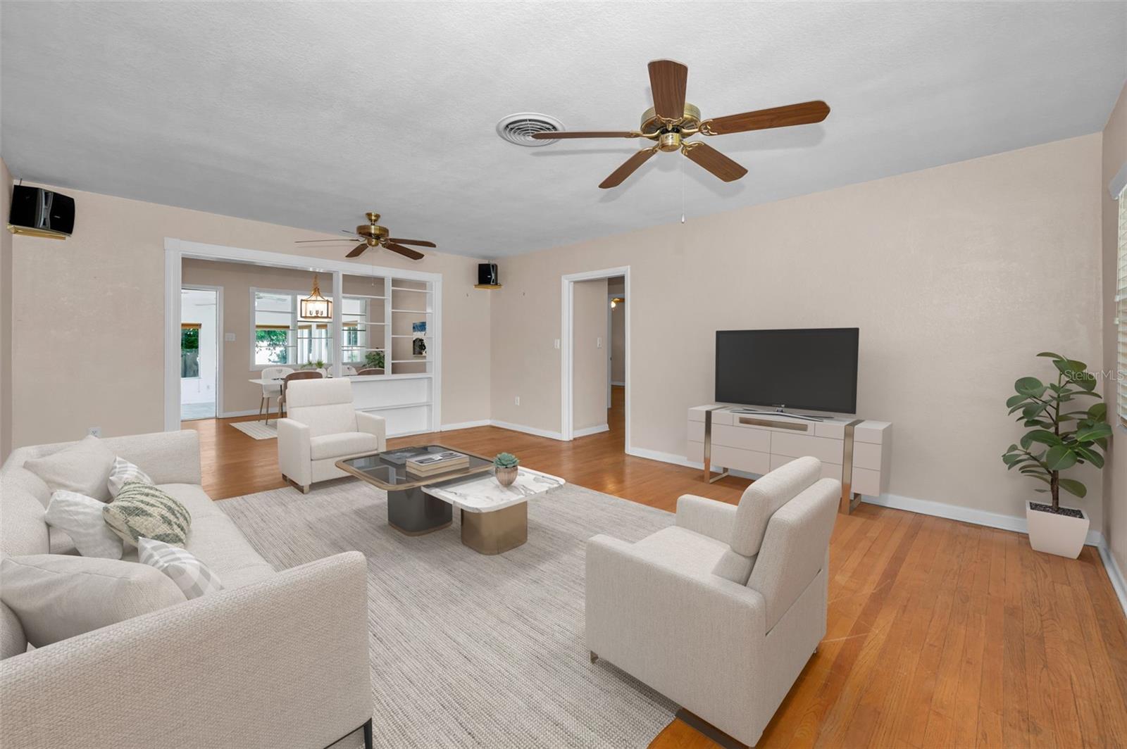 Image 16 of 100 For 554 Louden Avenue
