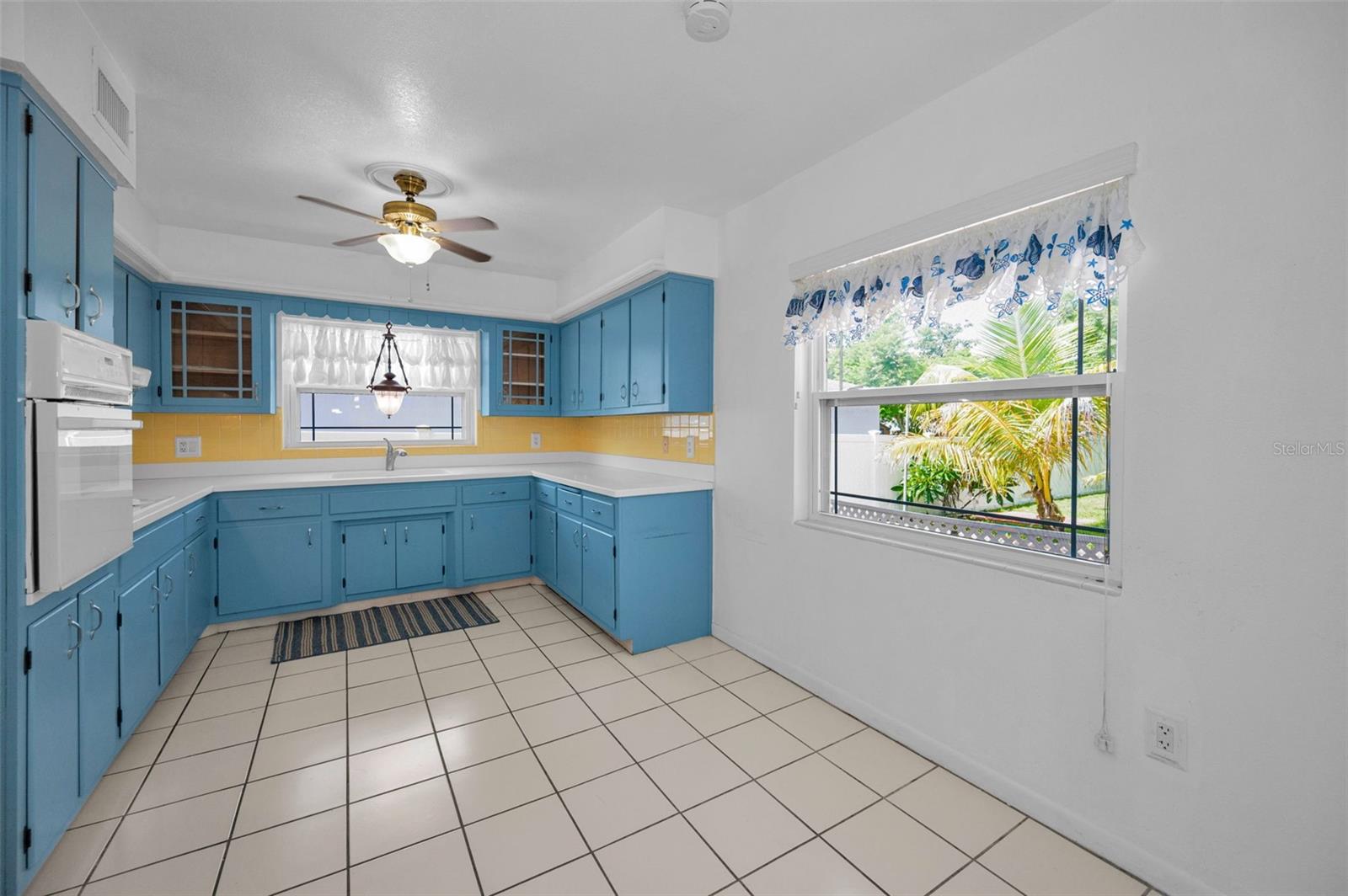 Image 30 of 100 For 554 Louden Avenue