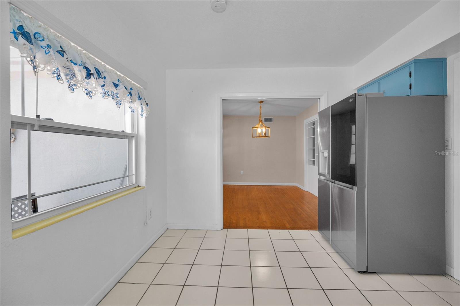 Image 33 of 100 For 554 Louden Avenue