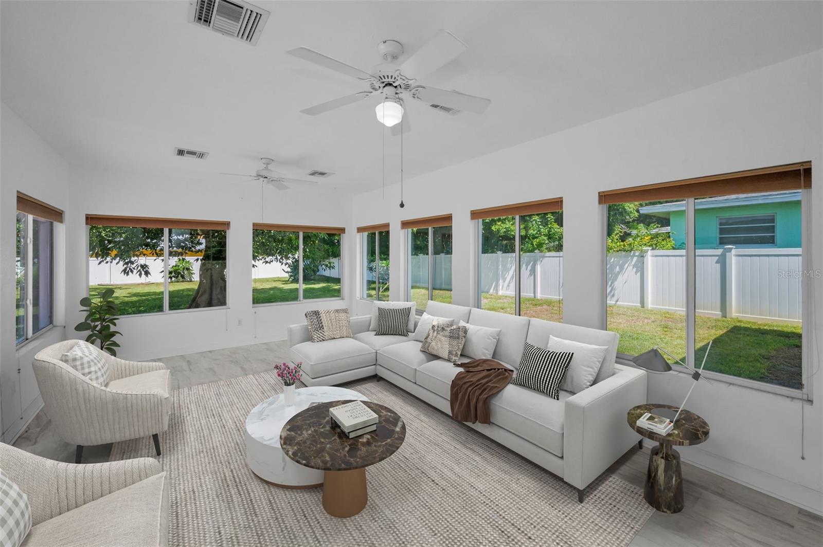 Image 34 of 100 For 554 Louden Avenue