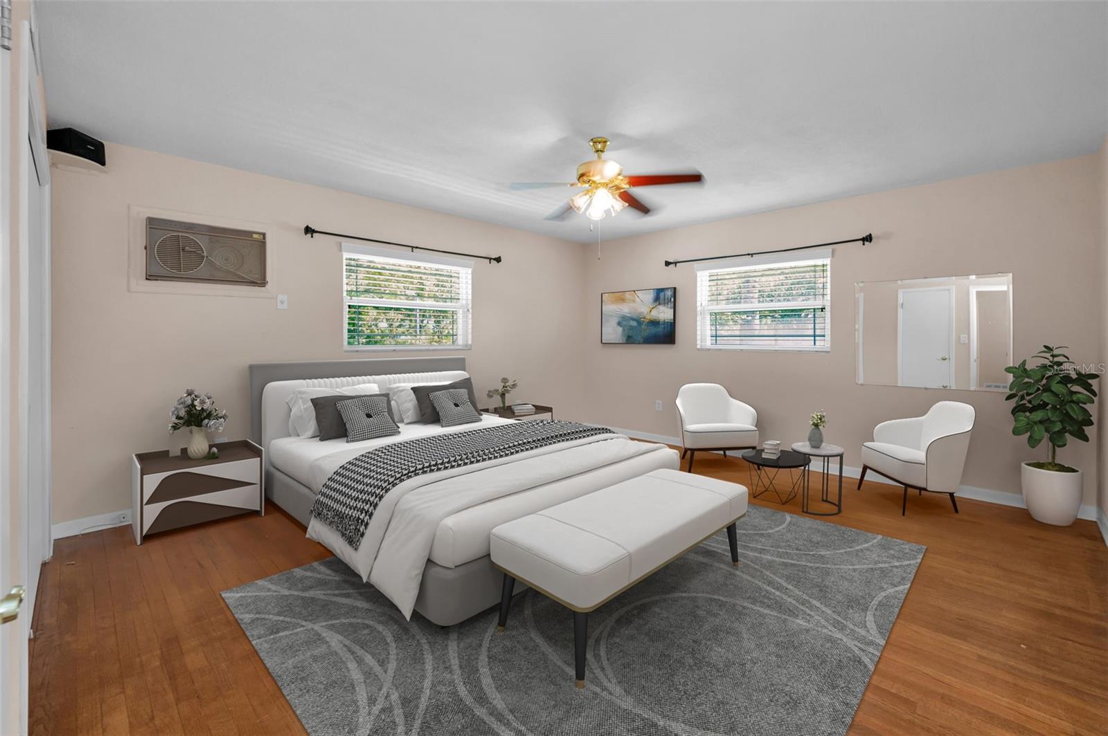 Image 40 of 100 For 554 Louden Avenue