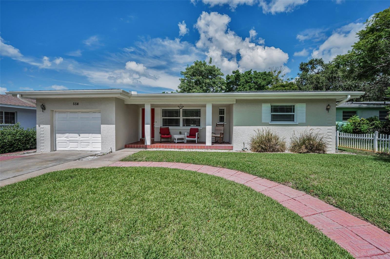 Image 5 of 100 For 554 Louden Avenue