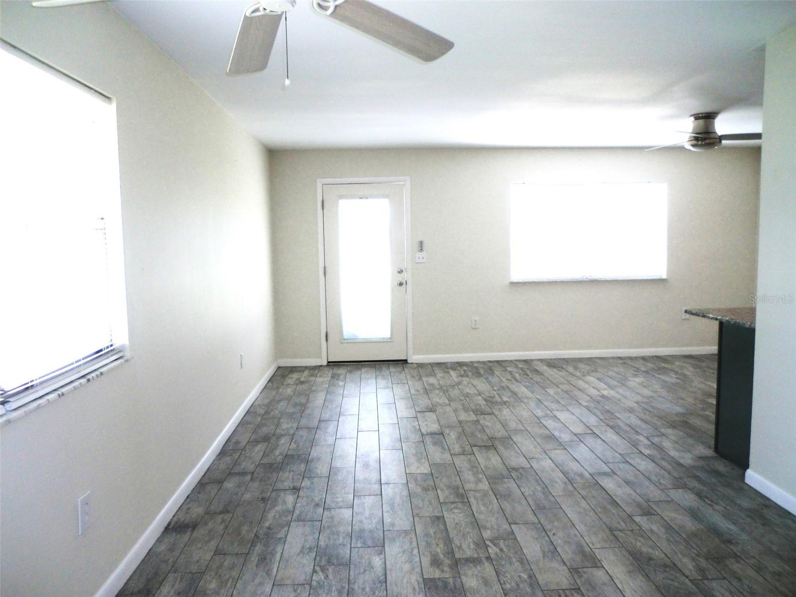 Image 5 of 18 For 1901 Andover Way 47