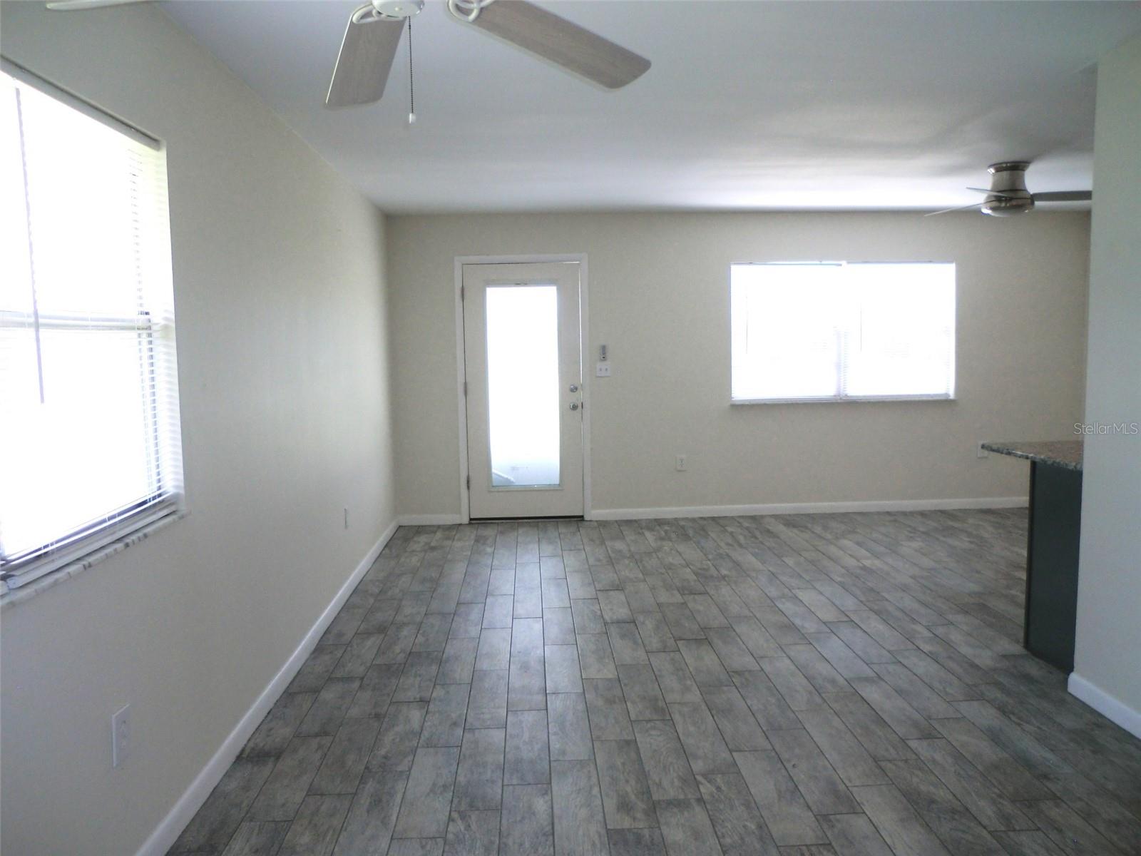 Image 6 of 18 For 1901 Andover Way 47
