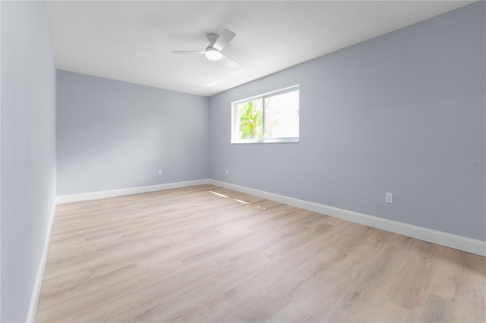 Image 15 of 34 For 1908 Sandpiper Drive