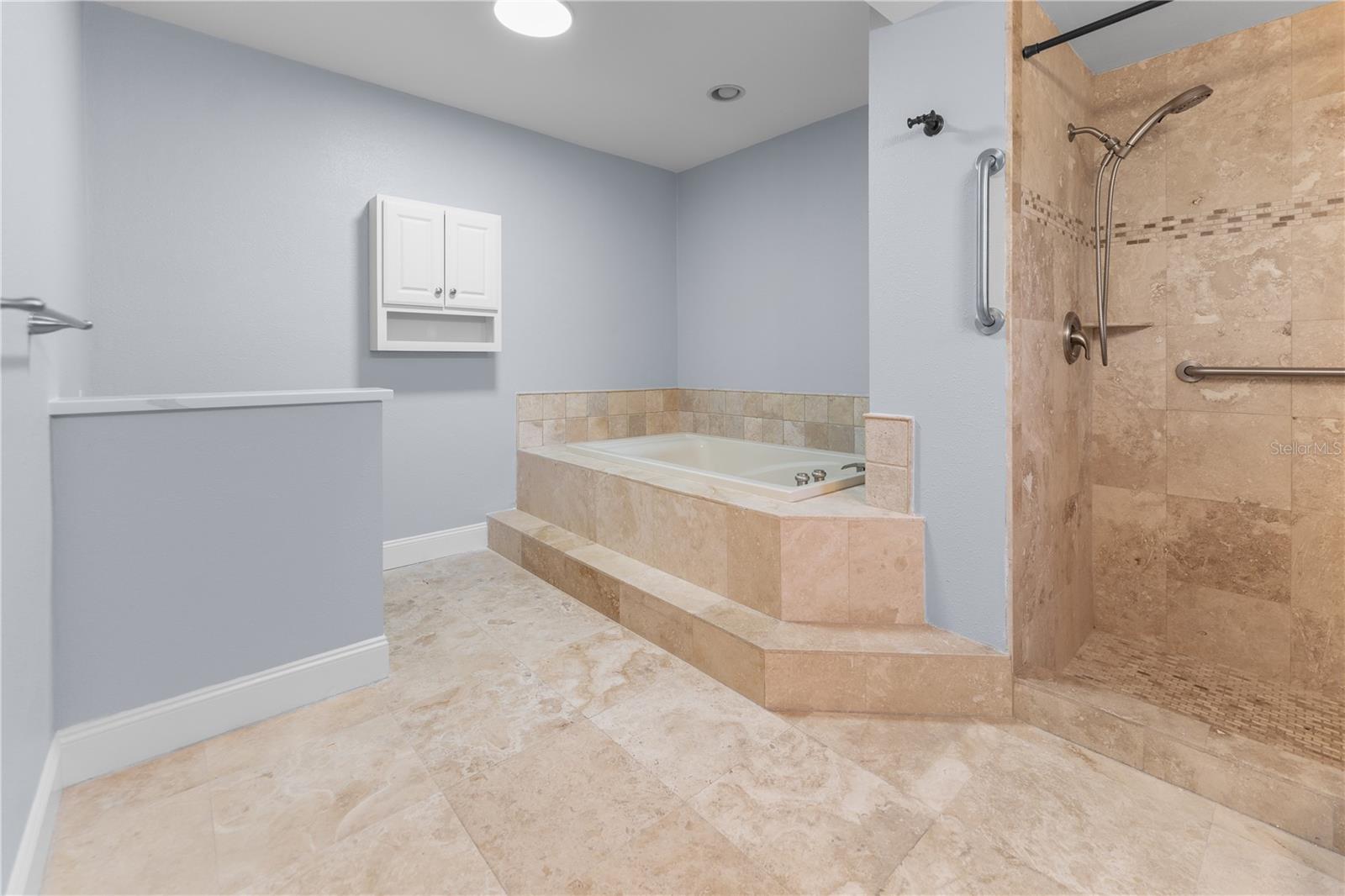 Image 17 of 34 For 1908 Sandpiper Drive
