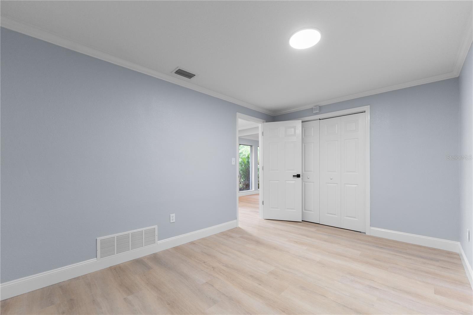 Image 19 of 34 For 1908 Sandpiper Drive