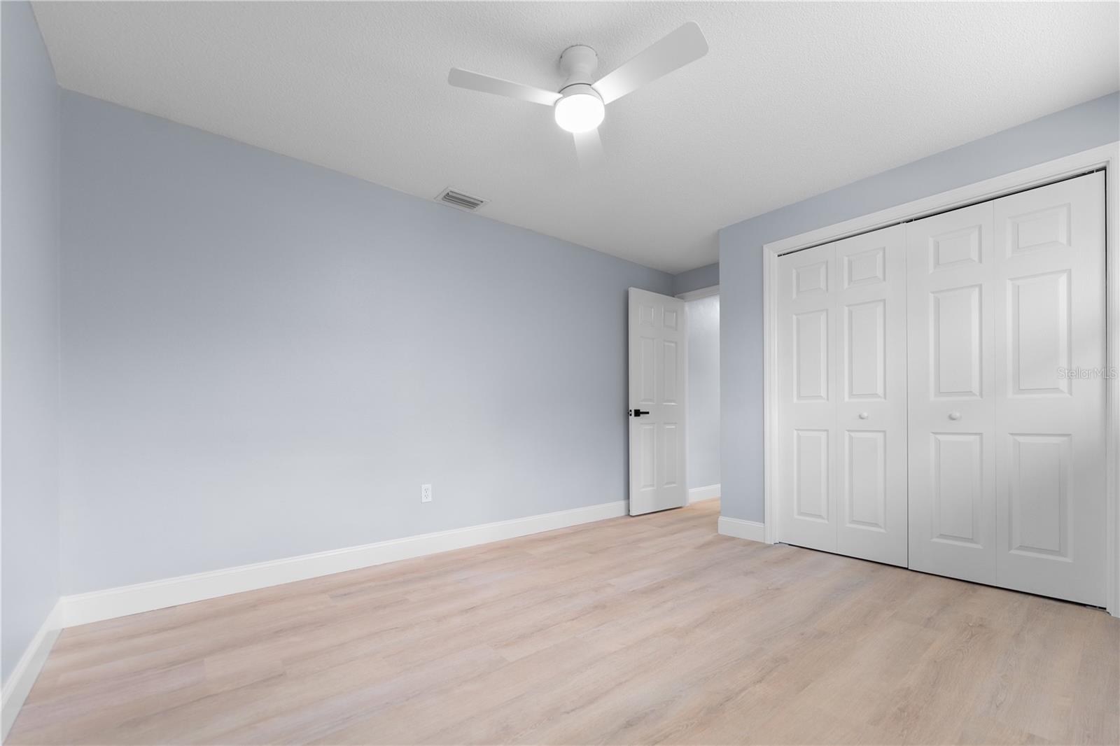 Image 23 of 34 For 1908 Sandpiper Drive