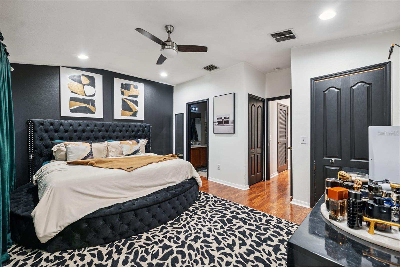 Image 9 of 16 For 12224 Foxmoor Peak Drive