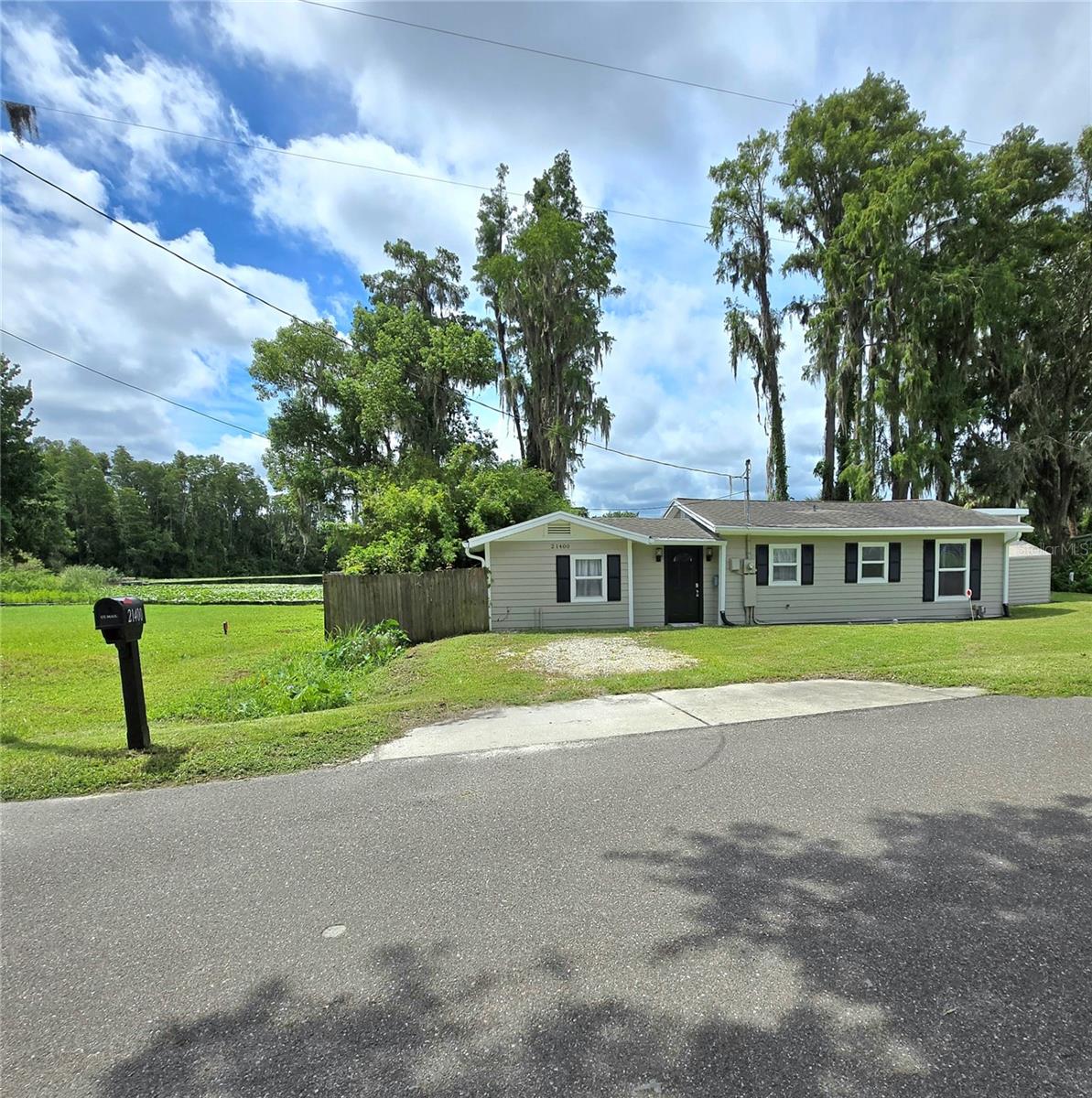Image 3 of 13 For 21400 Lake Sharon Drive