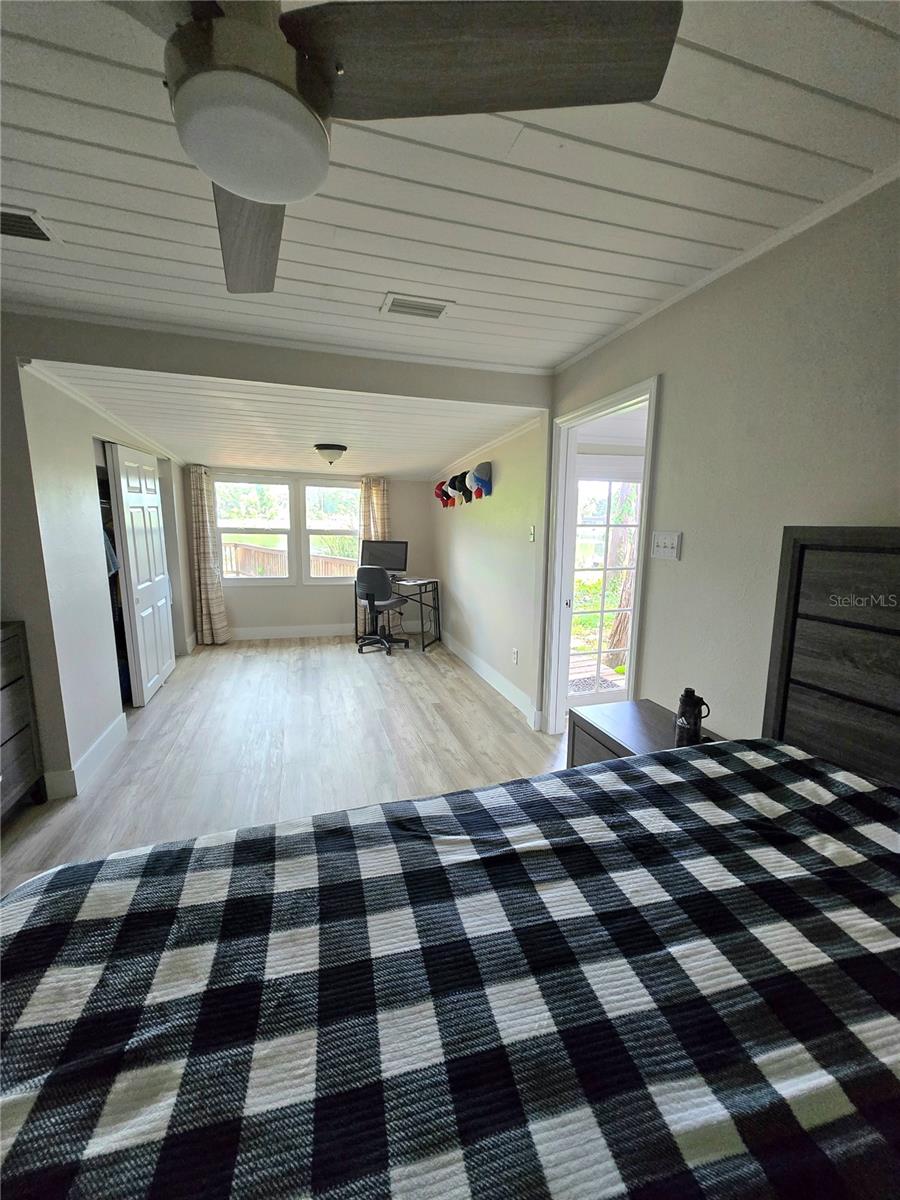 Image 5 of 13 For 21400 Lake Sharon Drive