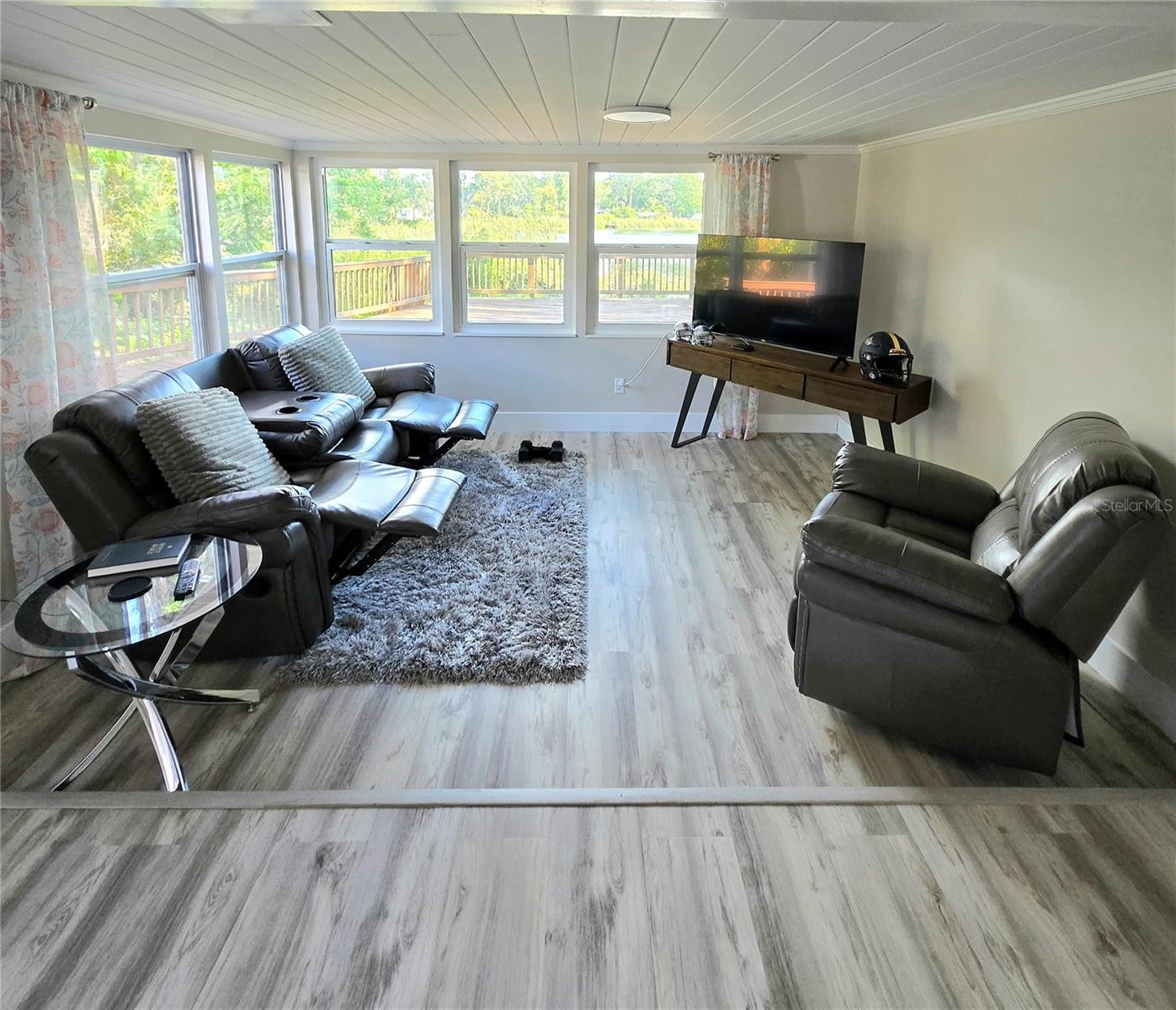 Image 7 of 13 For 21400 Lake Sharon Drive