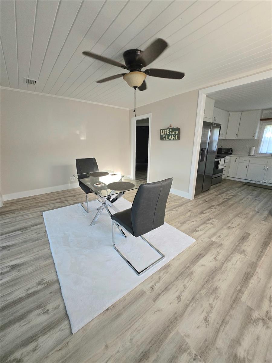 Image 8 of 13 For 21400 Lake Sharon Drive