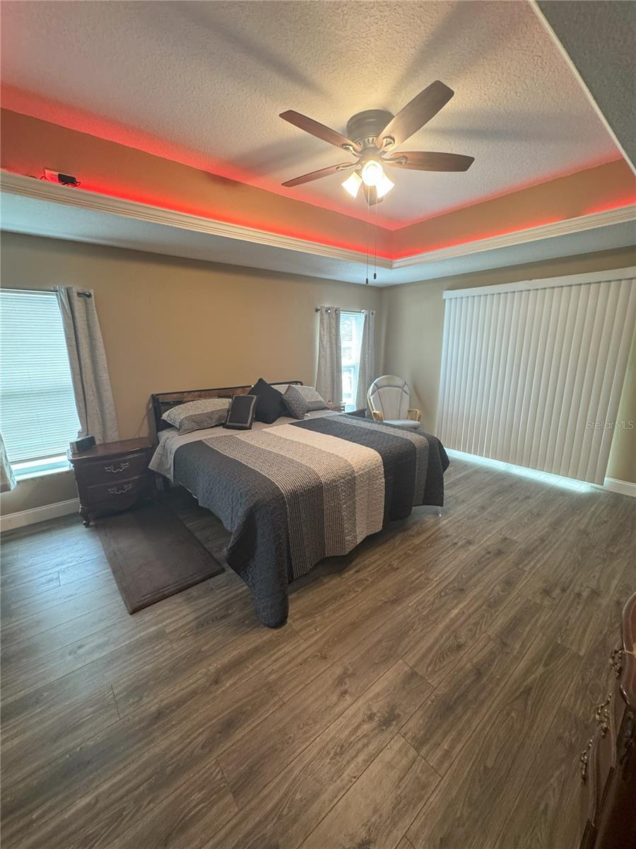 Image 15 of 28 For 716 76th Avenue N