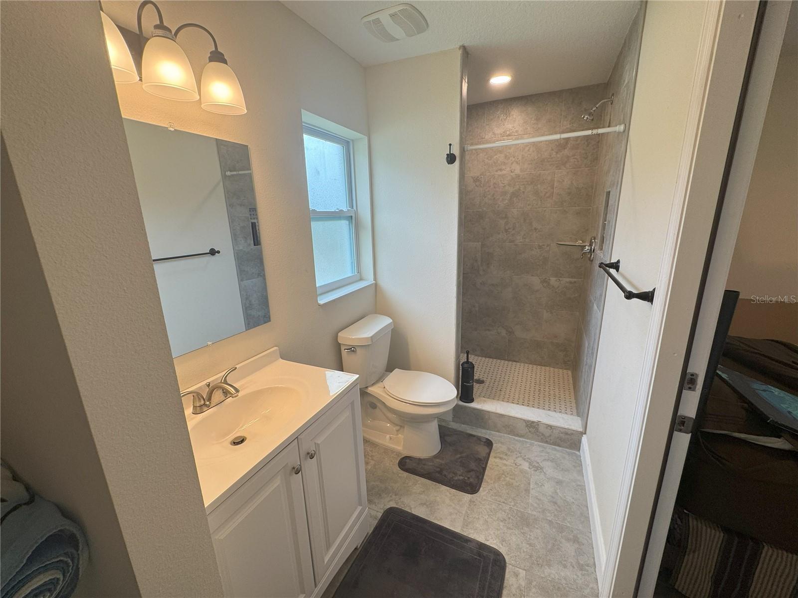 Image 24 of 28 For 716 76th Avenue N