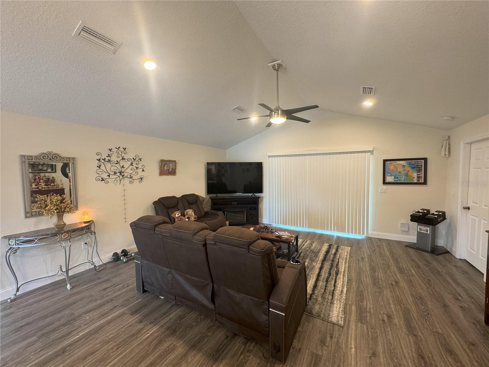 Image 6 of 28 For 716 76th Avenue N