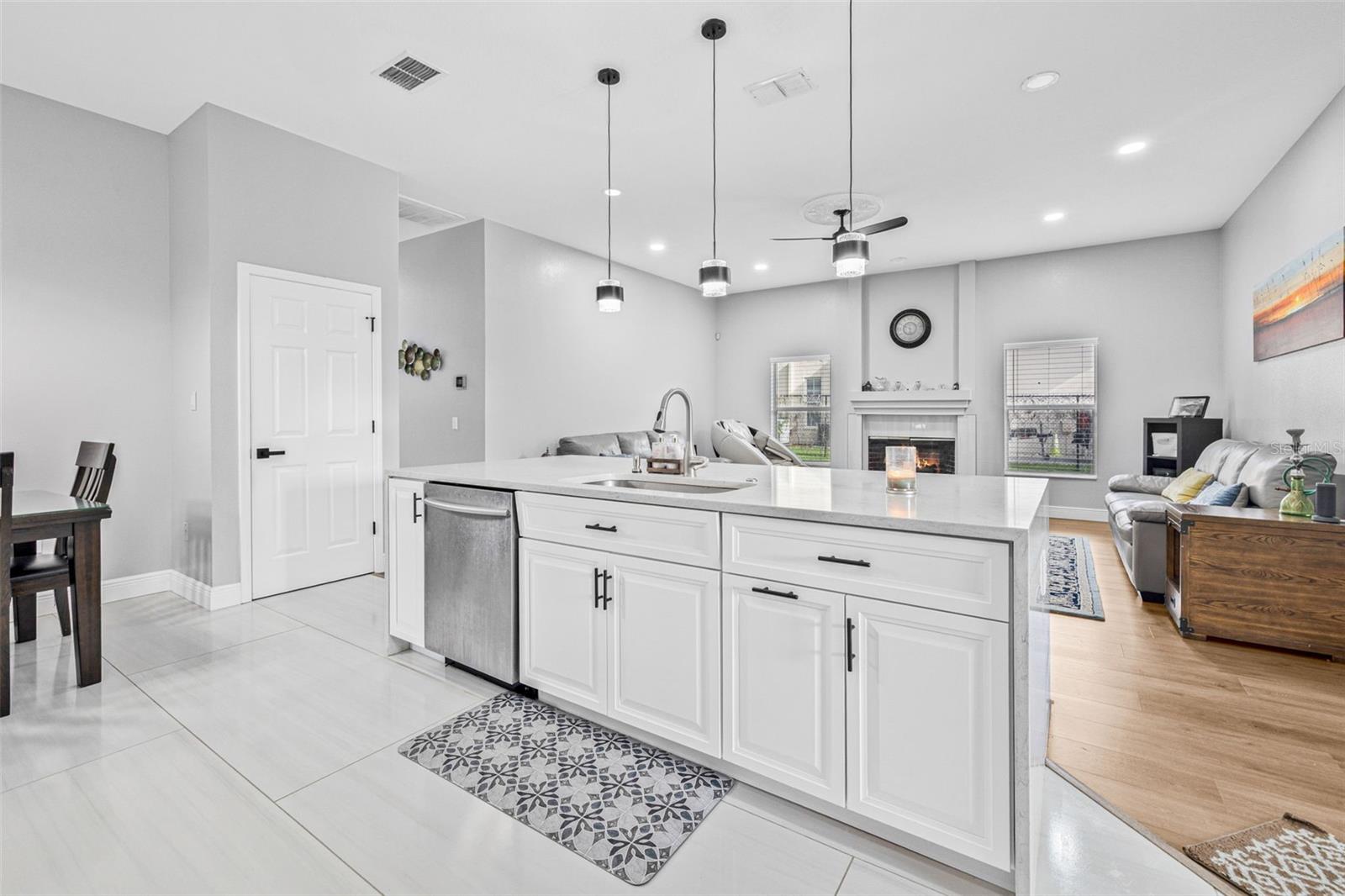 Image 15 of 36 For 12221 Anne Kenia Drive