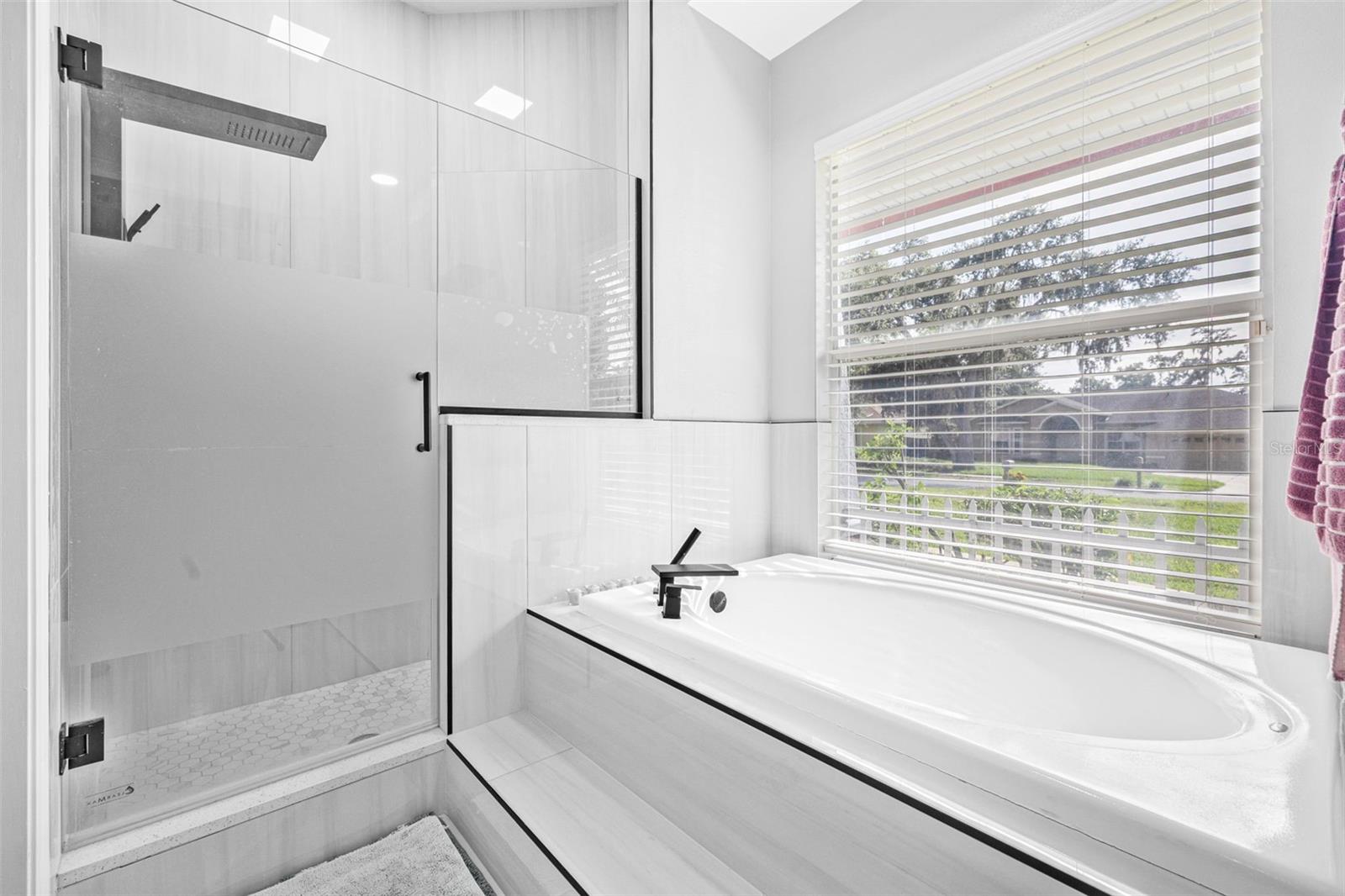 Image 24 of 36 For 12221 Anne Kenia Drive