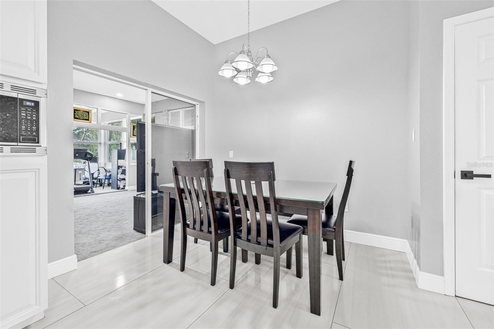 Image 7 of 36 For 12221 Anne Kenia Drive
