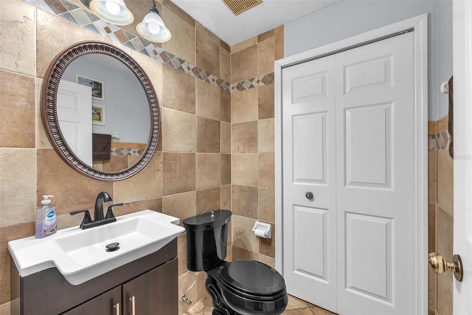 Image 9 of 24 For 11128 Sailbrooke Drive