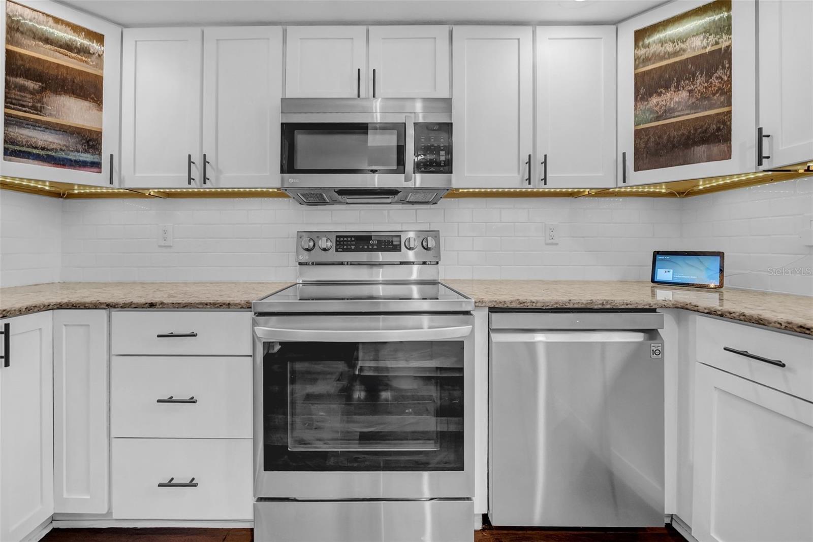 Image 16 of 53 For 4111 Helena Street Ne