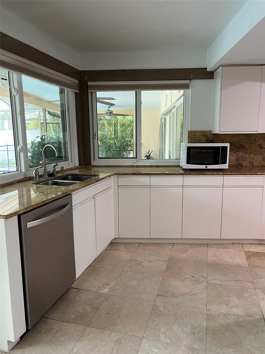 Image 15 of 64 For 4121 Crosswater Drive