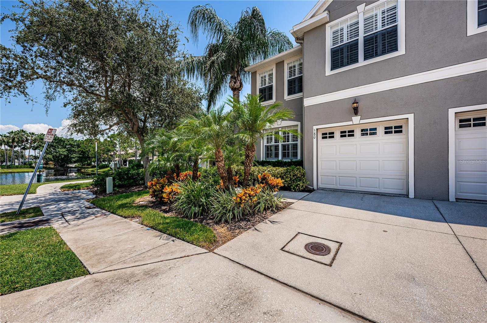 Details for 580 Shoreham Court Ne, ST PETERSBURG, FL 33716