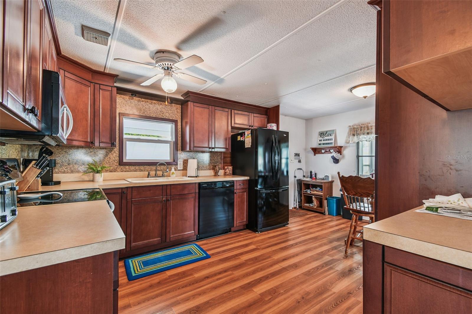 Image 10 of 70 For 12651 Seminole Boulevard 23e