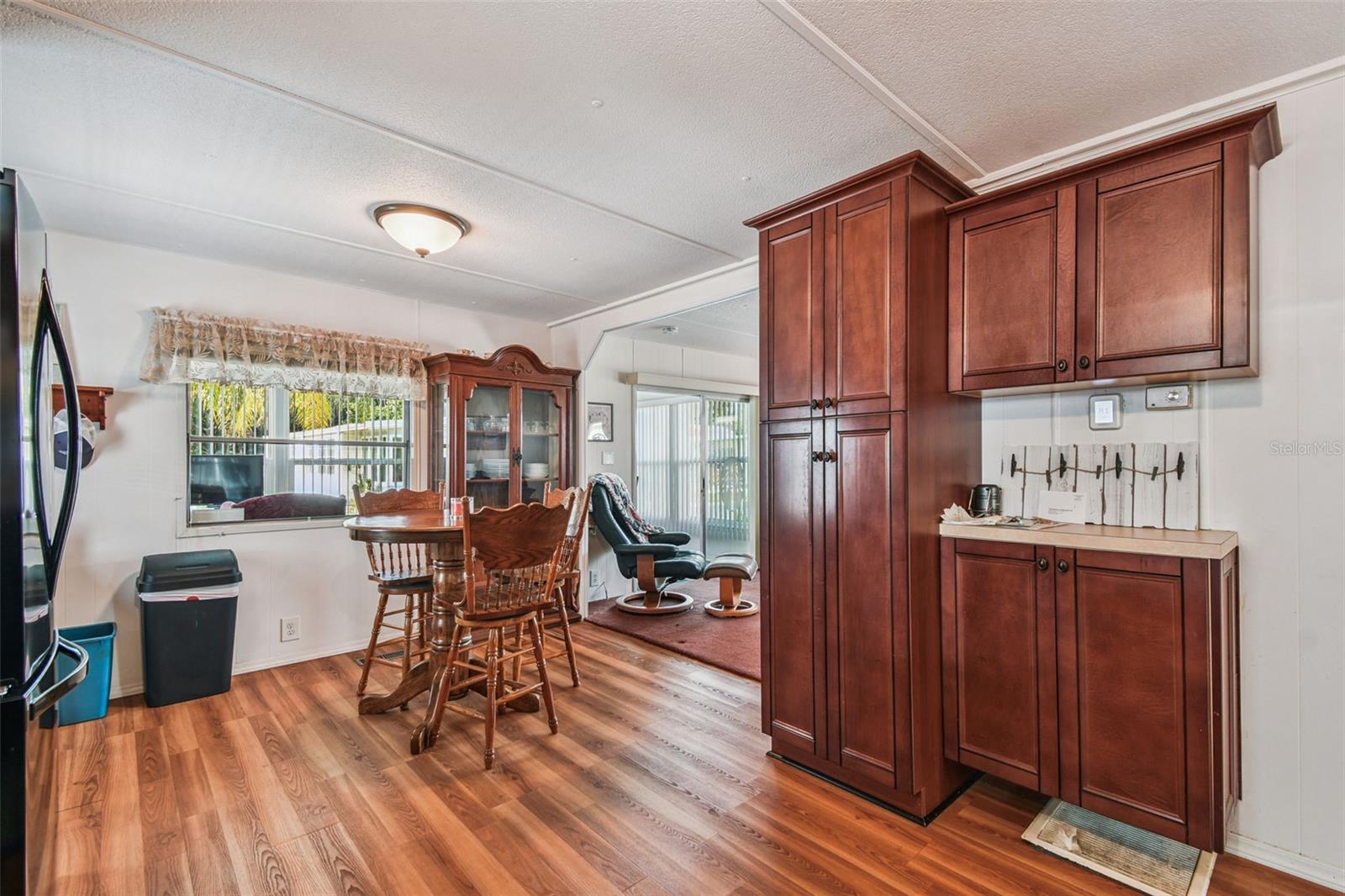 Image 13 of 70 For 12651 Seminole Boulevard 23e